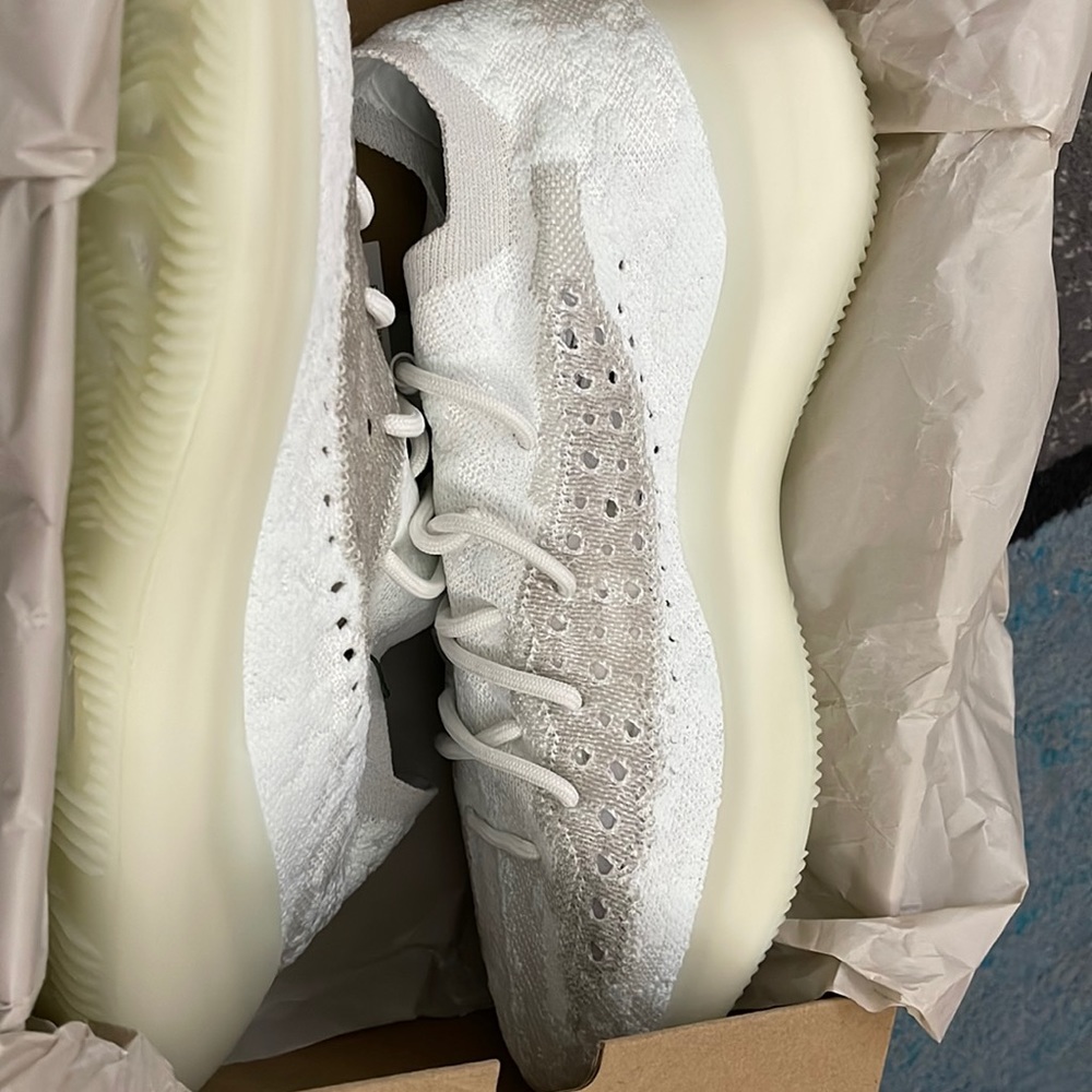 adidas Yeezy Boost 380 Calcite Glow Mens size 13